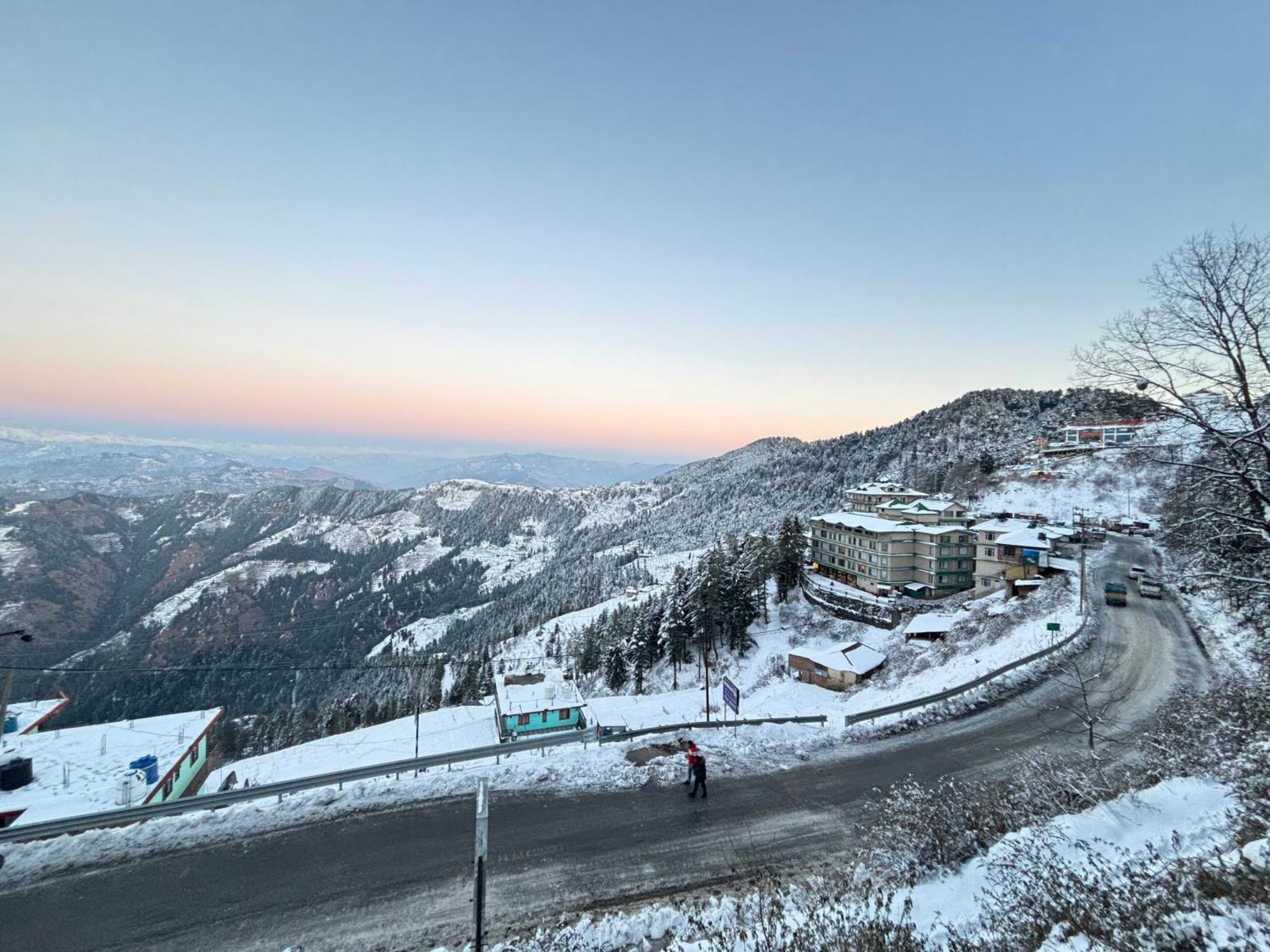 Treebo Shimla Ayurvedic Retreat Kufri Otel Dış mekan fotoğraf
