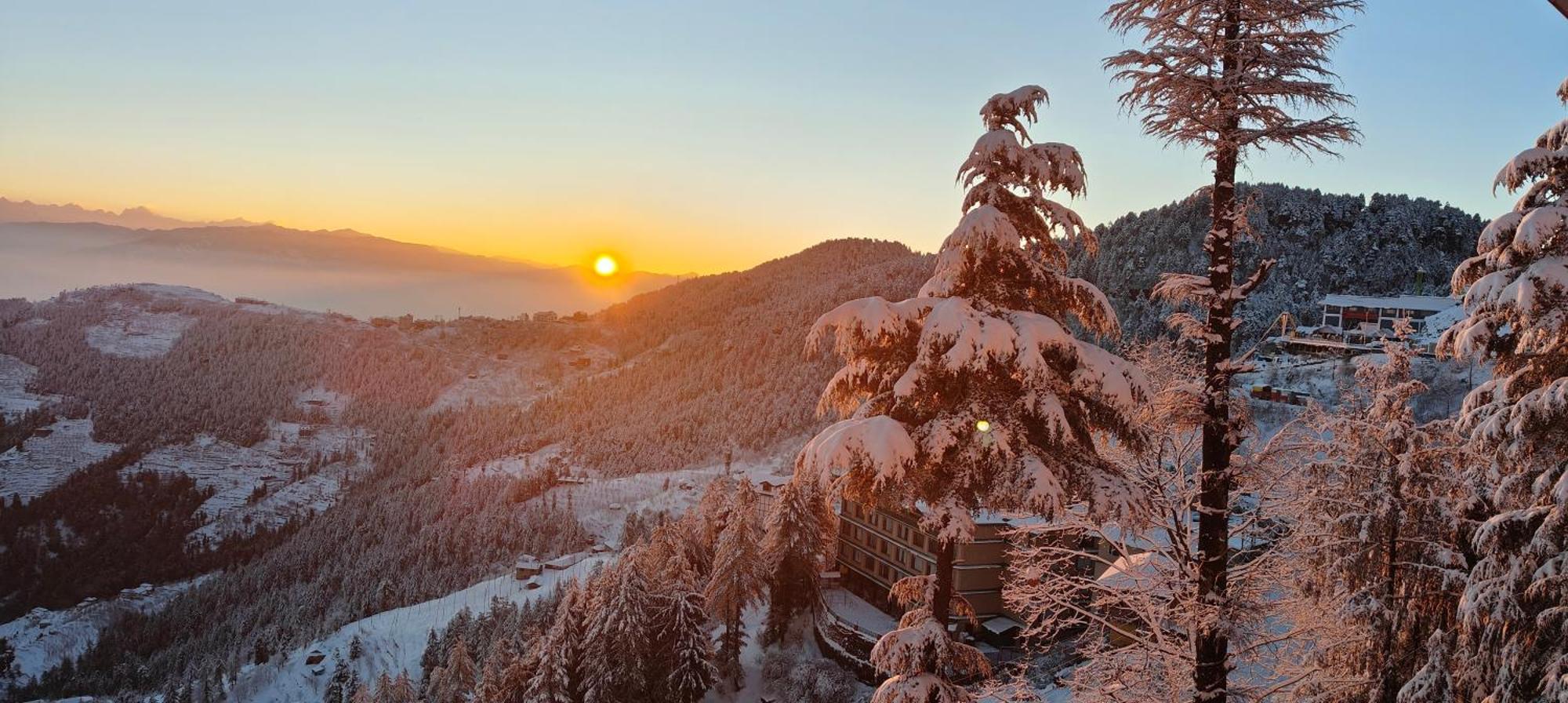 Treebo Shimla Ayurvedic Retreat Kufri Otel Dış mekan fotoğraf